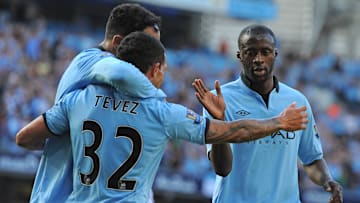 Tevez, Lescott