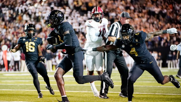 Vanderbilt wide receiver Quincy Skinner Jr. (3) runs in a touchdown against South Carolina during the second quarter at FirstBank Stadium in Nashville, Tenn., Saturday, Nov. 5, 2022.

Vandyscfb 110522 An 008