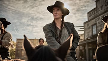 Lena Headey as Fiona Nolan in The Abandons