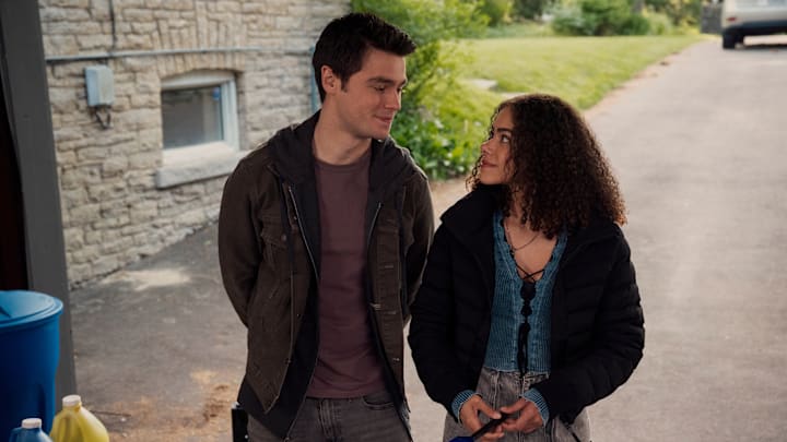 (L to R) Felix Mallard as Marcus Baker and Antonia Gentry as Ginny Miller in episode 302 of Ginny & Georgia
