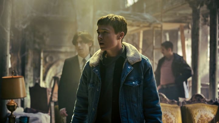 The Umbrella Academy. (L to R) Aidan Gallagher as Number Five, Elliot Page as Viktor Hargreeves, David Castañeda as Diego 