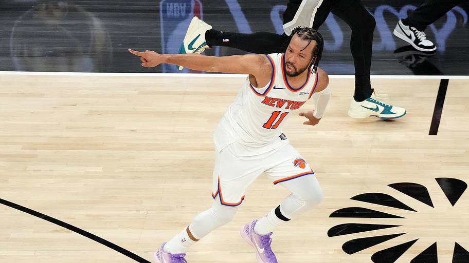 Knicks guard Jalen Brunson needed 31 shots to score 30 points in Game 1.