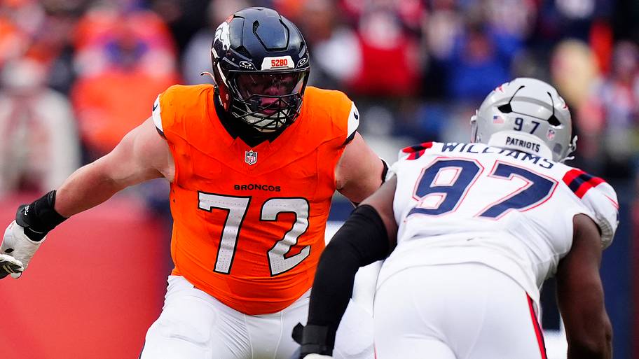 Garett Bolles blocks against the Patriots.