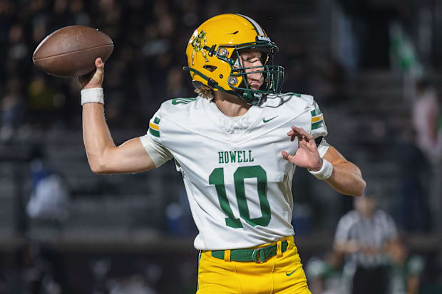 Howell Michigan high school football