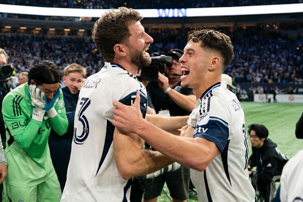 โทมัส มึลเลอร์ - แวนคูเวอร์ ไวท์แคปส์ โทมัส มึลเลอร์ - แวนคูเวอร์ ไวท์แคปส์