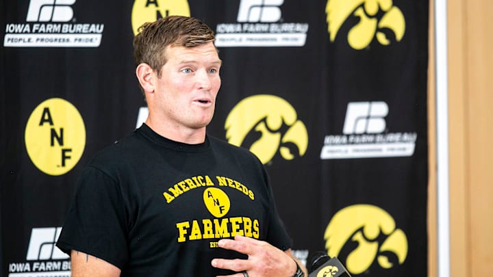 Former Iowa and NFL football offensive lineman Marshal Yanda speaks during a NCAA football news conference, Tuesday, Oct. 5, 2021, in Iowa City, Iowa.

211005 Anf Presser 004 Jpg