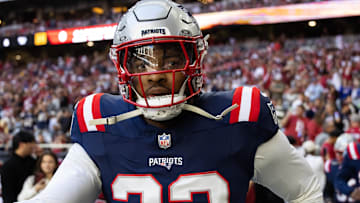 Dec 15, 2024; Glendale, Arizona, USA; New England Patriots linebacker Anfernee Jennings (33) against the Arizona Cardinals at State Farm Stadium.