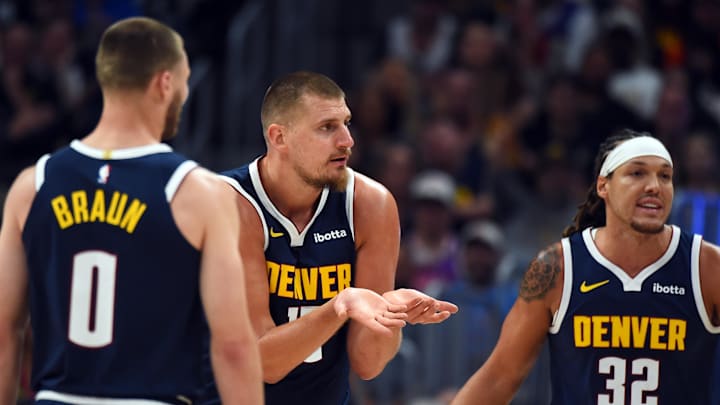 Los Nuggets vuelven a casa a lo grande,1era victoria, ante los Suns 3 What We Learned From Nuggets' 22-Point Win Over Suns