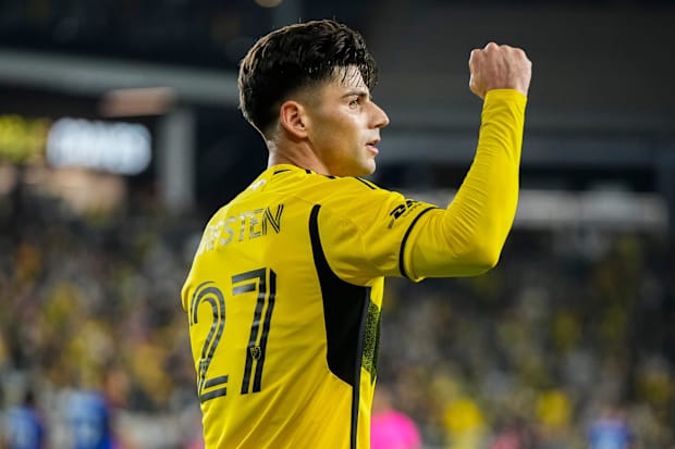 แม็กซ์ อาร์ฟสเทน ฉลอง