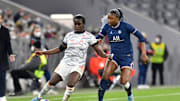 Viviane Asseyi (links), hier im CL-Duell gegen Paris Saint-Germain