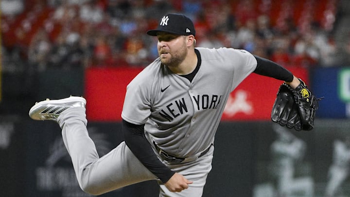 Aug 15, 2025; St. Louis, Missouri, USA;  New York Yankees relief pitcher David Bednar (53) pitches against the St. Louis Cardinals during the ninth inning at Busch Stadium. Mandatory Credit: Jeff Curry-Imagn Images