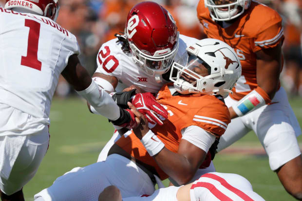 Oklahoma linebacker Lewis Carter