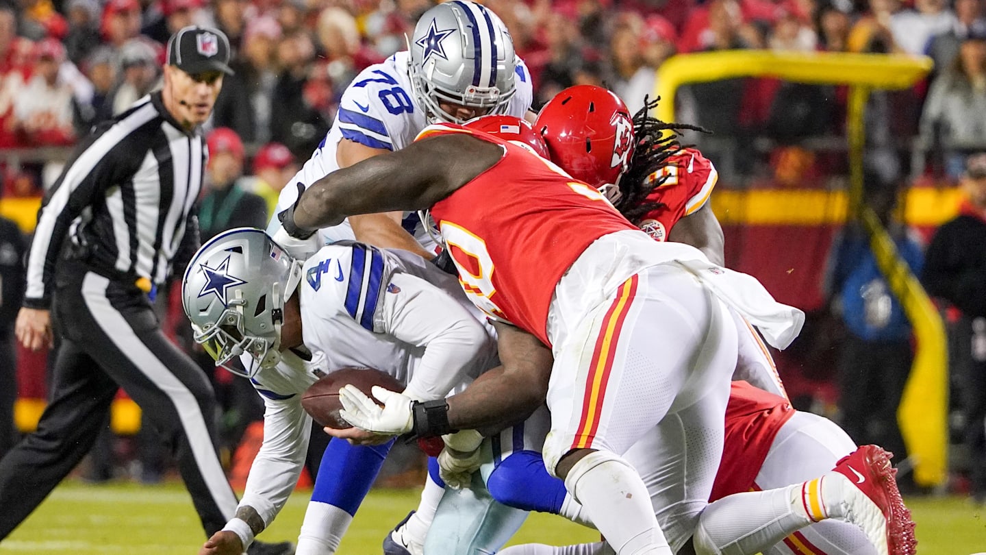 Chiefs, Cowboys Scheduled Thanksgiving NFL Game for Record Viewership