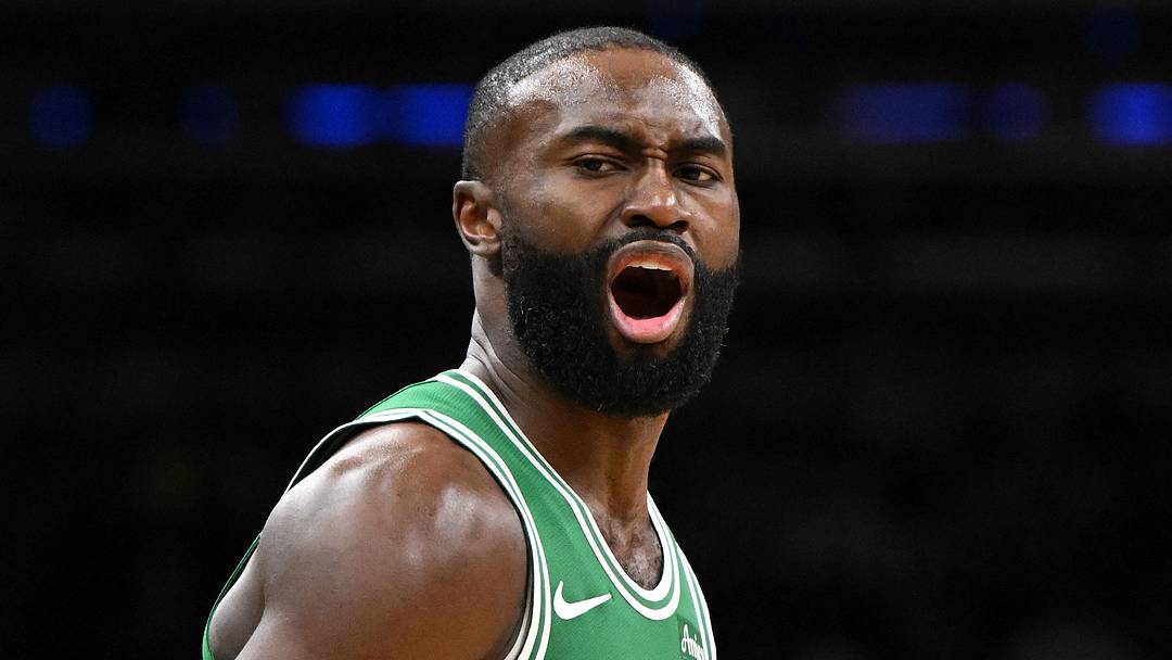 Dec 2, 2025; Boston, Massachusetts, USA; Boston Celtics guard Jaylen Brown (7) reacts after scoring against the New York Knicks during the second half at the TD Garden. Mandatory Credit: Brian Fluharty-Imagn Images Dec 2, 2025; Boston, Massachusetts, USA; Boston Celtics guard Jaylen Brown (7) reacts after scoring against the New York Knicks during the second half at the TD Garden. Mandatory Credit: Brian Fluharty-Imagn Images