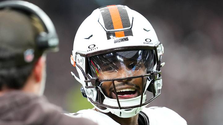 Cleveland Browns quarterback Shedeur Sanders