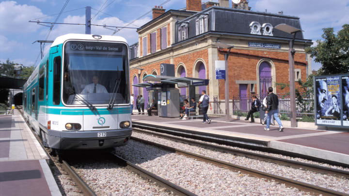 Trams in Paris will be disrupted by strikes