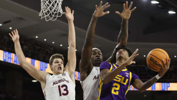 South Carolina has an eight-game home win streak on the line tonight when they host No. 9 Auburn.