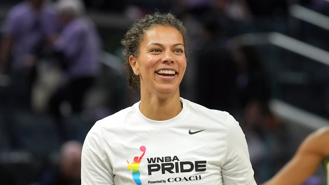 Jun 29, 2025; San Francisco, California, USA; Seattle Storm forward Alysha Clark (32) before the game against the Golden State Valkyries at Chase Center. Mandatory Credit: Darren Yamashita-Imagn Images Jun 29, 2025; San Francisco, California, USA; Seattle Storm forward Alysha Clark (32) before the game against the Golden State Valkyries at Chase Center. Mandatory Credit: Darren Yamashita-Imagn Images