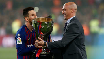 Lionel Messi y Luis Rubiales, cuando ambos eran figuras importantes del fútbol español
