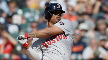 Boston podría recibir ofertas por Rafael Devers desde Toronto