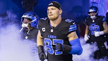 Aidan Hutchinson and the Lions take on the Eagles in Week 11