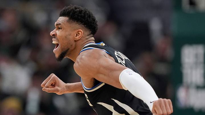 Denver Nuggets v Milwaukee Bucks