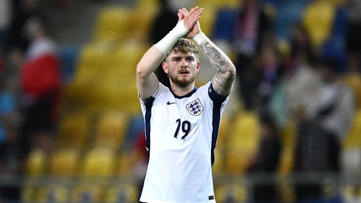 Harvey Elliott, l'une des stars anglaises à l'Euro Espoirs. Harvey Elliott, l'une des stars anglaises à l'Euro Espoirs.