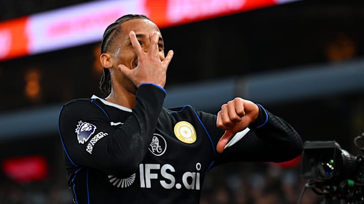 Atacante brasileiro brilhou contra o Aston Villa Atacante brasileiro brilhou contra o Aston Villa