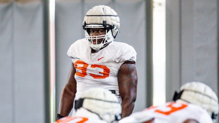Oklahoma State DL Collin Clay (93)