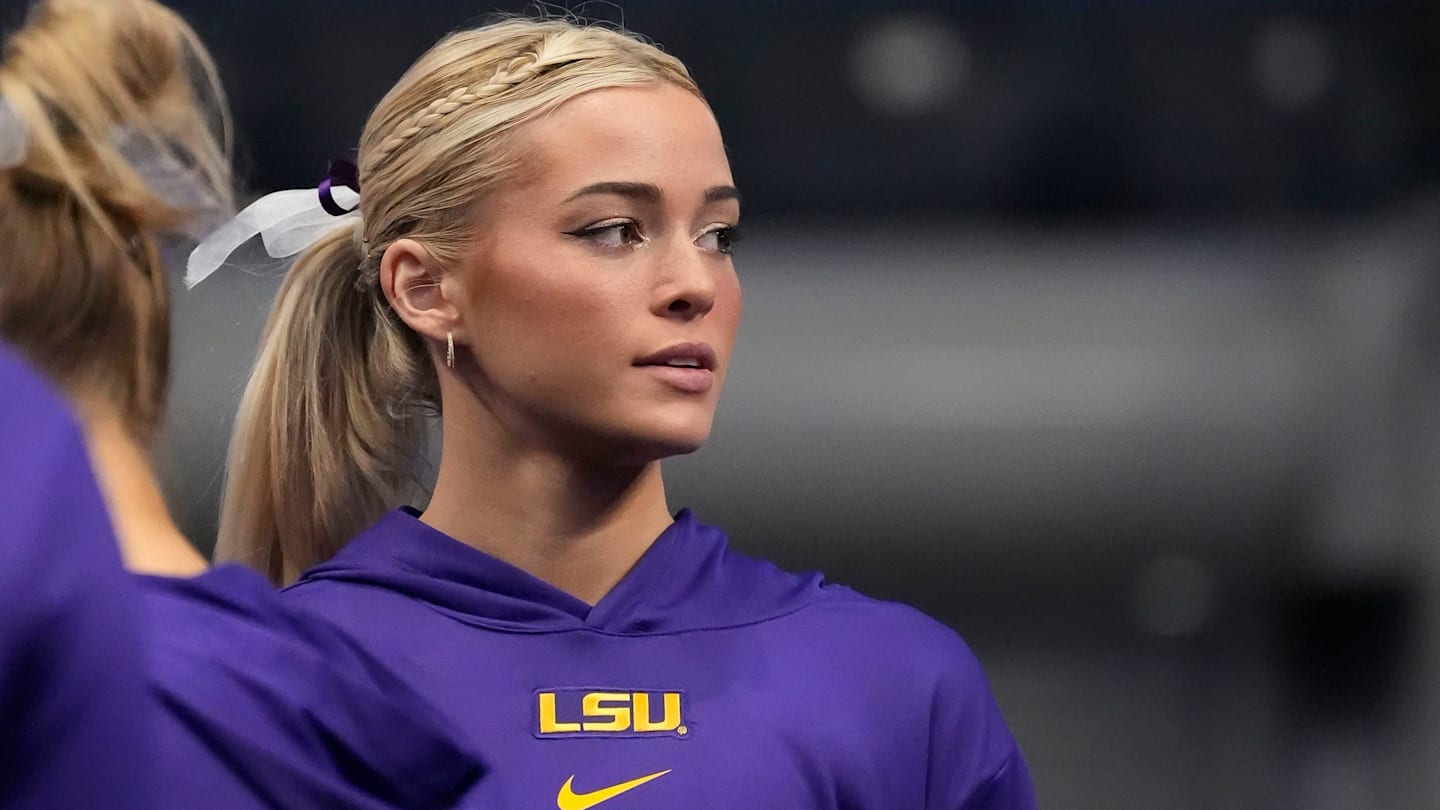 Livvy Dunne flexes LSU gymnastics move in bikini for Pirates pitcher’s Hawaii wedding