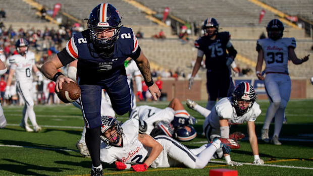 Tennessee high school football: Nashville Christian's Jared Curtis (2) runs in a touchdown against Columbia Academy