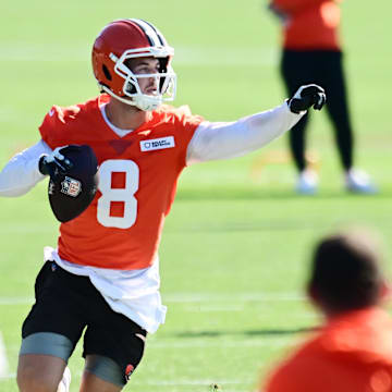 Despite battling a hamstring injury, Kenny Pickett is still focused on winning the Cleveland Browns' starting quarterback job.