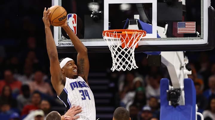 Oct 17, 2023; Orlando, Florida, USA; Orlando Magic center Wendell Carter Jr. (34) dunks against the New Orleans Pelicans during the second half at Amway Center.