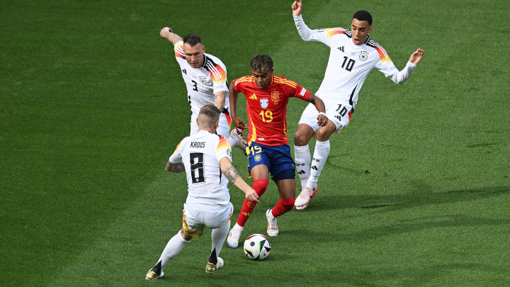 Lamine Yamal in action for Spain.