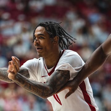 Feb 25, 2025; Tuscaloosa, Alabama, USA; Alabama Crimson Tide guard Labaron Philon (0) passes against the Mississippi State Bulldogs during the second half at Coleman Coliseum. Mandatory Credit: Will McLelland-Imagn Images