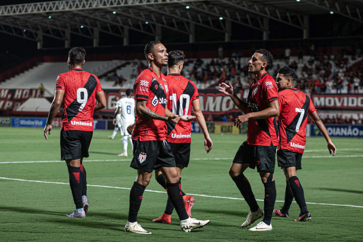 Luiz Fernando, jogador do Atletico-GO 