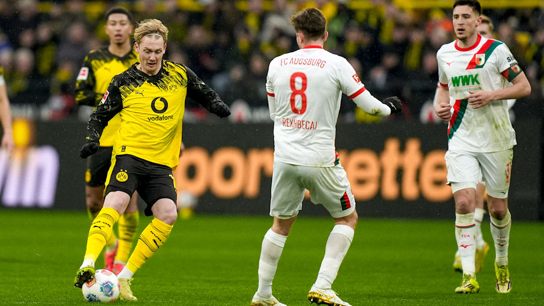 Borussia Dortmund v FC Augsburg - Bundesliga