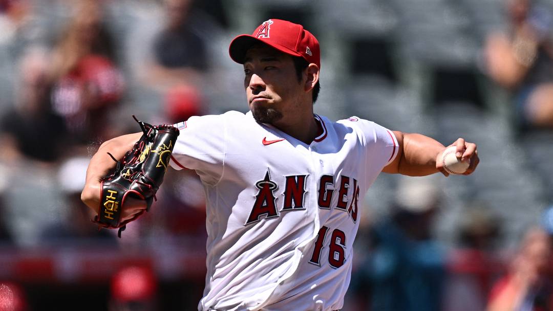 Aug 30, 2026; Anaheim, California, USA; Los Angeles Angels pitcher Yusei Kikuchi (16) delivers during the first inning against the Philadelphia Phillies at Angel Stadium. Mandatory Credit: William Liang-Imagn Images Aug 30, 2026; Anaheim, California, USA; Los Angeles Angels pitcher Yusei Kikuchi (16) delivers during the first inning against the Philadelphia Phillies at Angel Stadium. Mandatory Credit: William Liang-Imagn Images