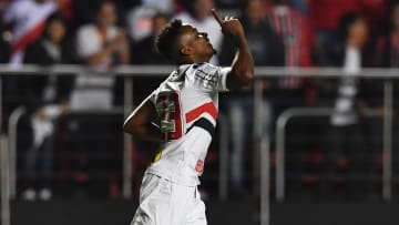 Thiago Mendes defendeu o São Paulo entre 2015 e 2017