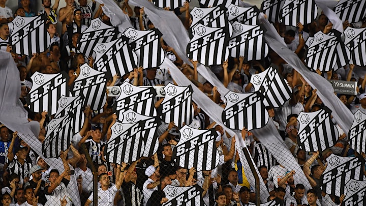 Santos é um dos grandes clubes do futebol brasileiro