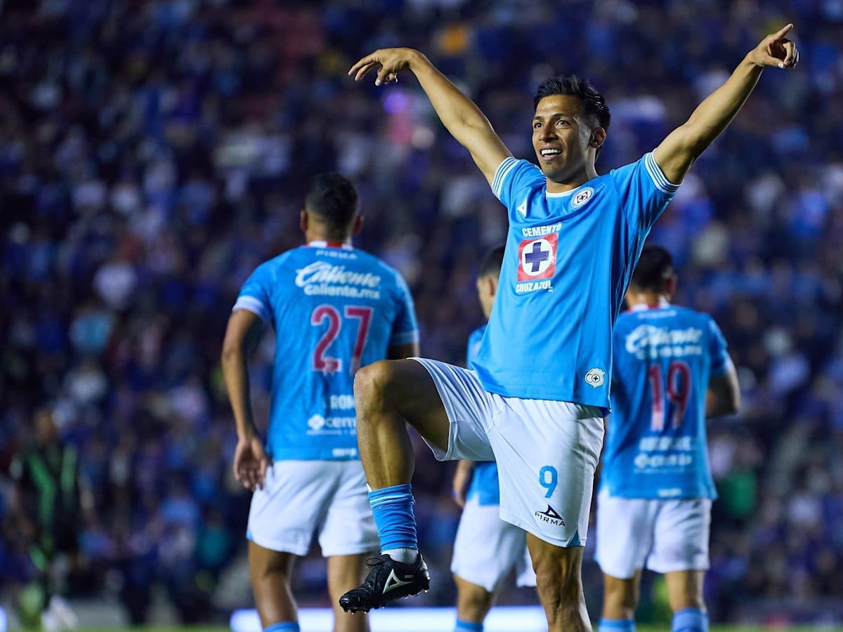 Cruz azul sweatshirt shop