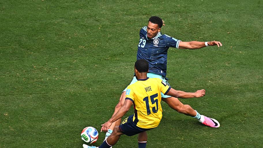 Felix Nmecha, Pedro Vite