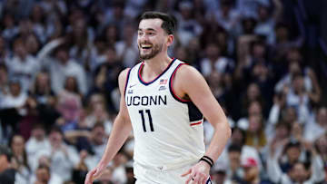 UConn Huskies forward Alex Karaban (11)