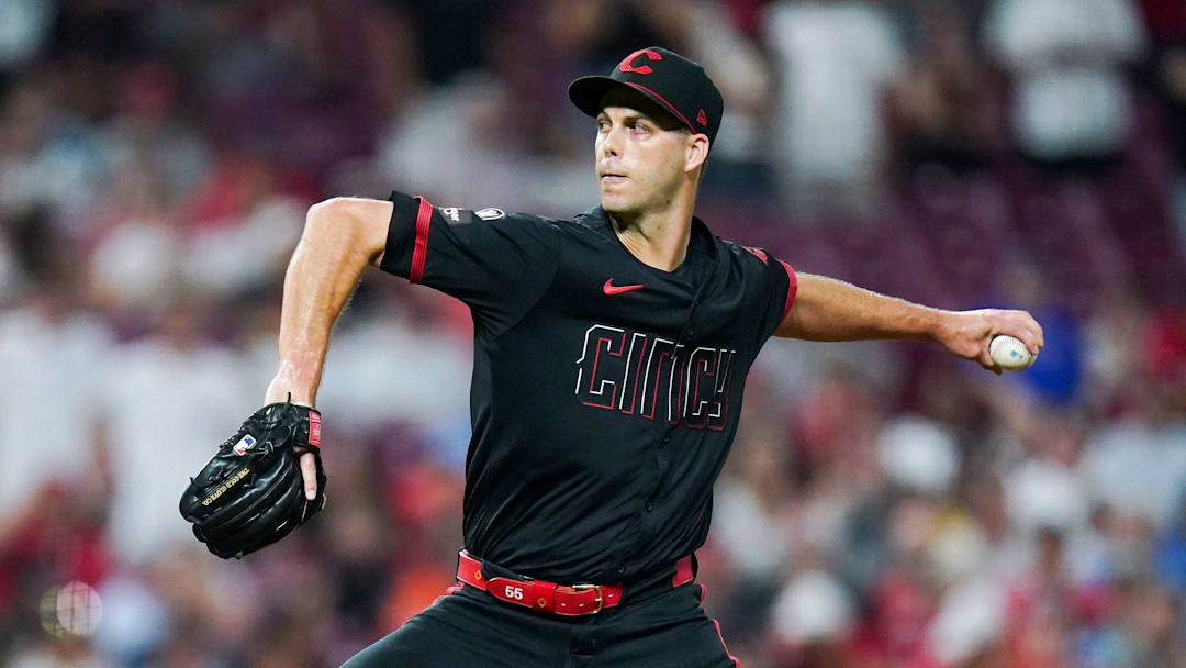 Cincinnati Reds pitcher Taylor Rogers