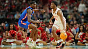 Houston's LJ Cryer (right) against Florida in the national title game on April 7, 2025.