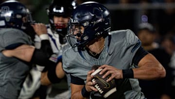 Del Valle’s Jake Fette (1) looks to pass the ball during a game against Franklin on Friday, Sept. 5, 2025, at Del Valle High School in El Paso, Texas.