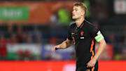 De Ligt é dono de duas das seis transferências de zagueiros mais caras da história. 