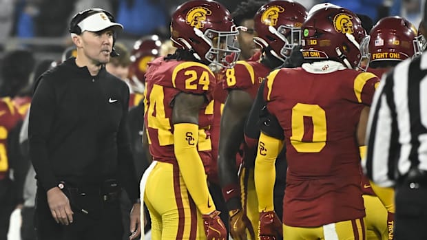 USC Trojans Lincoln Rile