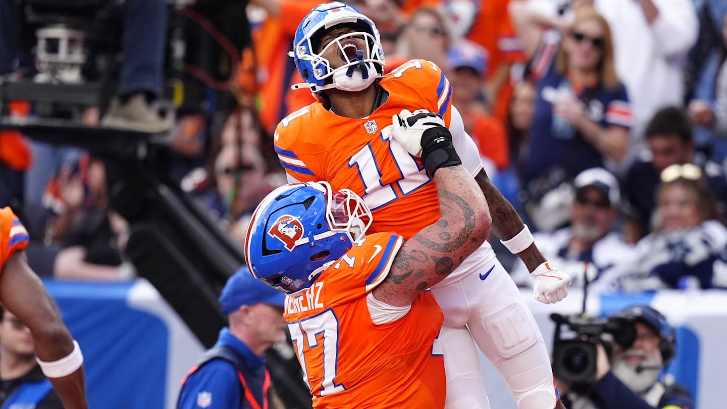 Broncos Blow Out Cowboys 44-24 Amid Injury Concerns