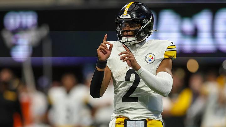 Pittsburgh Steelers quarterback Justin Fields